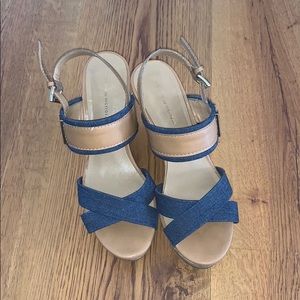 Tommy Hilfiger Wedge Sandals⭐️